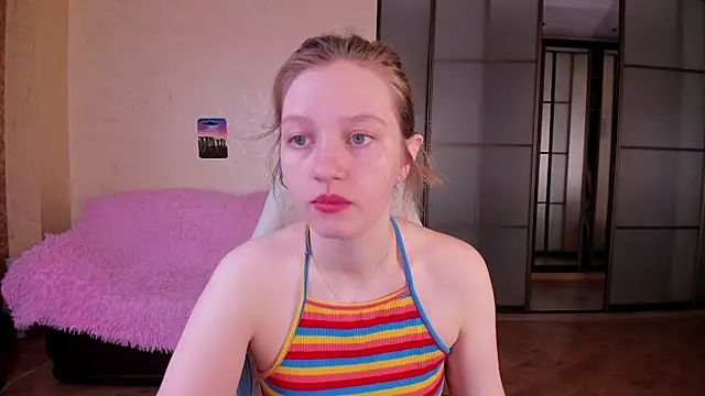 Snapshot of Ksuhesa chatting on 04/05/26, 01:03 Ksuhesa online show from 04/05/26, 01:03