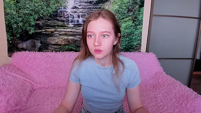 Snapshot of Ksuhesa chatting on 04/24/26, 08:06 Ksuhesa online show from 04/24/26, 08:06