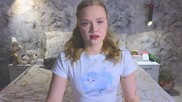 Snapshot of Aurora_Golden1 chatting on 03/02/26, 04:25 Aurora Golden1 online show from 03/02/26, 04:25