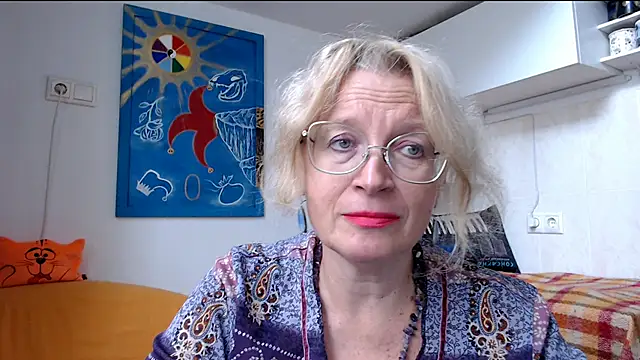 Snapshot of Zosya1111 chatting on 10/03/25, 12:24 Zosya1111 online show from 10/03/25, 12:24