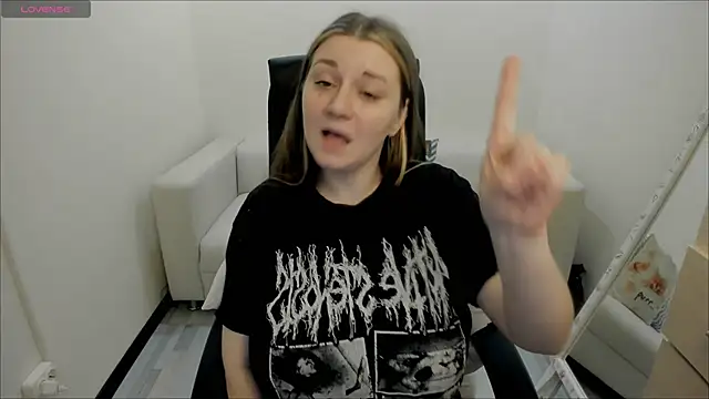 AlisaBacker online show from 01/29/25, 03:01