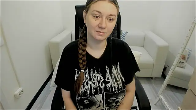 AlisaBacker online show from 03/07/25, 08:55