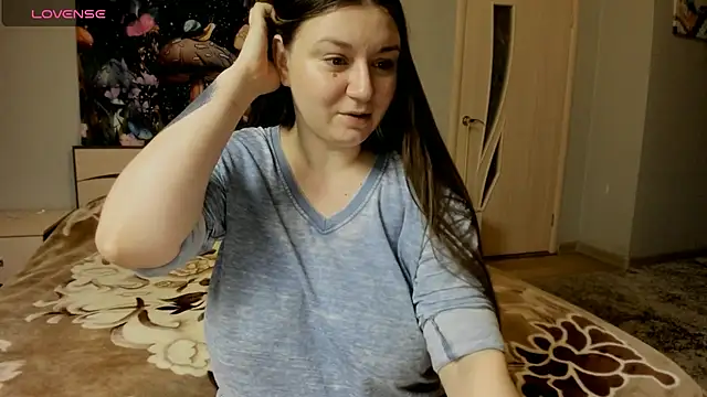 Snapshot of AlisaBacker chatting on 11/15/25, 06:04 AlisaBacker online show from 11/15/25, 06:04