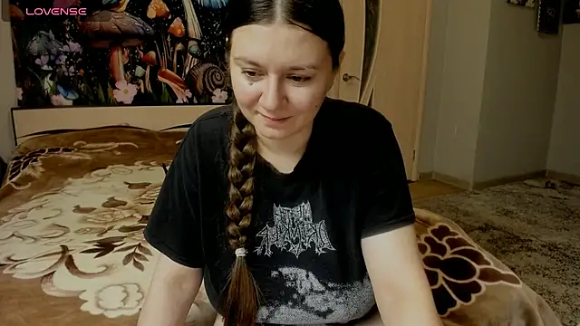 Snapshot of AlisaBacker chatting on 11/25/25, 06:30 AlisaBacker online show from 11/25/25, 06:30