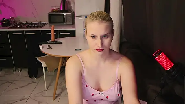 Snapshot of MertyXX chatting on 02/06/26, 10:24 MertyXX online show from 02/06/26, 10:24