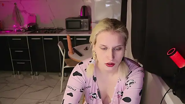 Snapshot of MertyXX chatting on 02/08/26, 10:24 MertyXX online show from 02/08/26, 10:24