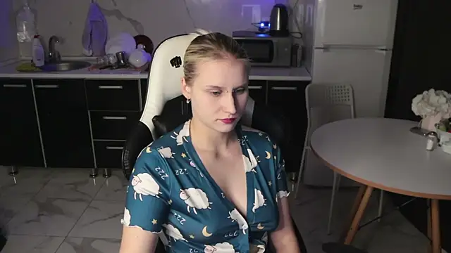 Snapshot of MertyXX chatting on 04/04/26, 09:12 MertyXX online show from 04/04/26, 09:12