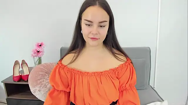 Snapshot of KendalNew chatting on 10/30/25, 05:02 KendalNew online show from 10/30/25, 05:02