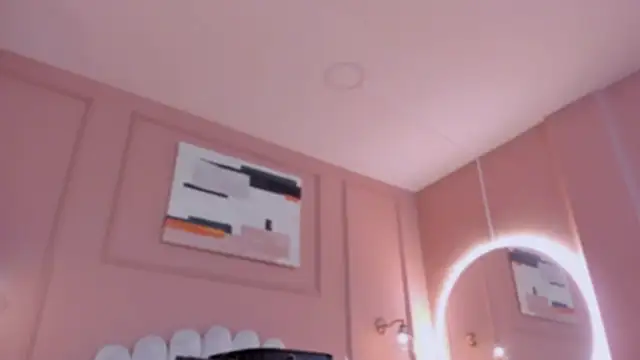 lia ass  online show from 11/13/25, 10:36