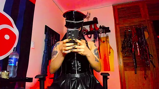 DominatrixBlue online show from 01/10/25, 02:13