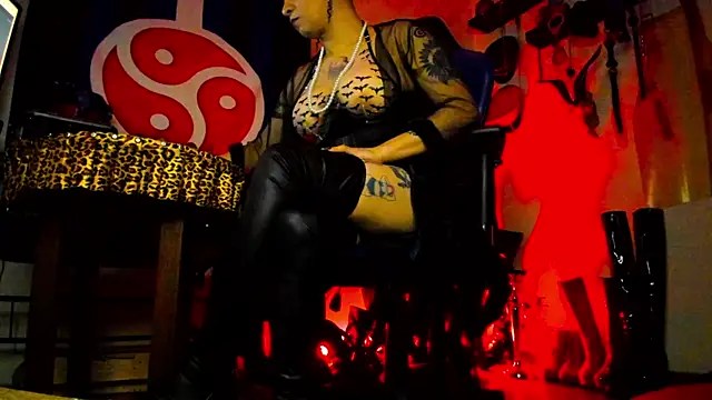DominatrixBlue online show from 02/10/25, 05:41