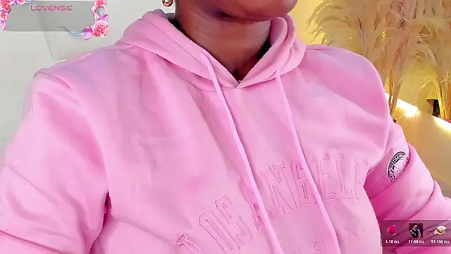 Snapshot of Ananya_Kay01 chatting on 03/13/26, 01:56 Ananya Kay01 online show from 03/13/26, 01:56