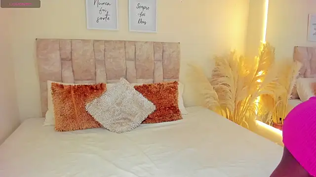 Snapshot of Ananya_Kay01 chatting on 04/03/26, 12:03 Ananya Kay01 online show from 04/03/26, 12:03