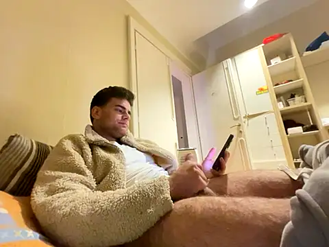 cubalibre02 online show from 12/03/25, 08:29