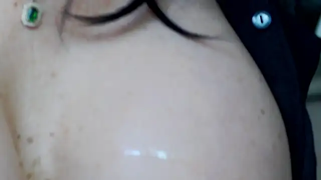 NicolleReyn online show from 02/13/25, 08:34