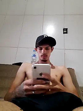 jaozinMg online show from 11/11/25, 02:06