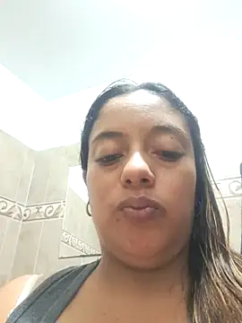 Snapshot of _MaripossaSexy_ chatting on 12/21/24, 11:24 MaripossaSexy online show from 12/21/24, 11:24