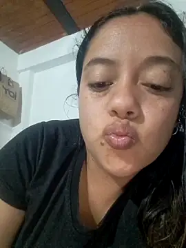 Snapshot of _MaripossaSexy_ chatting on 10/02/25, 01:01 MaripossaSexy online show from 10/02/25, 01:01