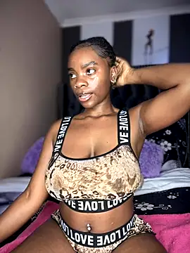 Snapshot of Candy-Heart chatting on 10/07/25, 11:46 Candy-Heart online show from 10/07/25, 11:46