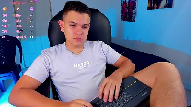 Snapshot of Dunkan_Kravitz chatting on 03/07/26, 03:25 Dunkan Kravitz online show from 03/07/26, 03:25