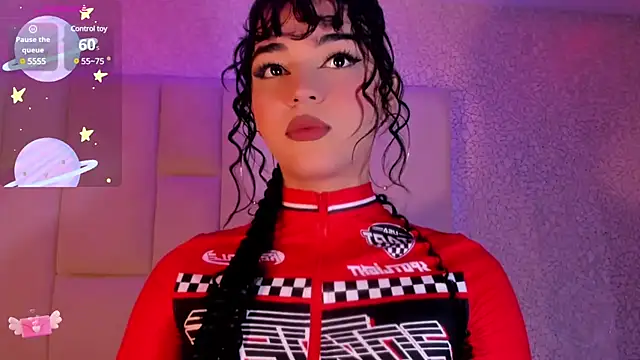 Snapshot of Summer_walkerr chatting on 02/06/25, 12:26 Summer walkerr online show from 02/06/25, 12:26