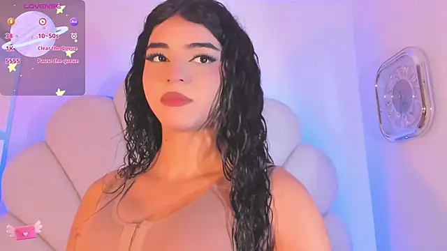 Snapshot of Summer_walkerr chatting on 11/25/25, 12:49 Summer walkerr online show from 11/25/25, 12:49