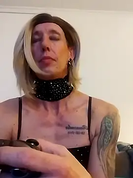 Snapshot of AlexiaXXL chatting on 01/17/26, 05:56 AlexiaXXL online show from 01/17/26, 05:56