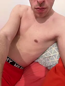 Snapshot of AvarageEuropeGuy chatting on 04/20/26, 06:38 AvarageEuropeGuy online show from 04/20/26, 06:38