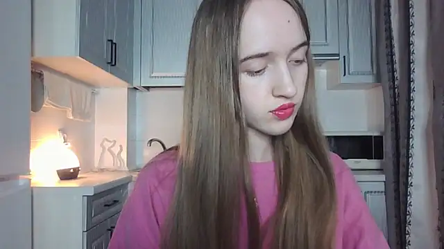 leslie my lovee online show from 10/04/25, 08:40