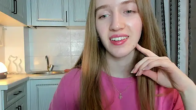 leslie my lovee online show from 10/20/25, 06:30