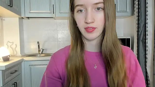 leslie my lovee online show from 12/02/25, 04:24