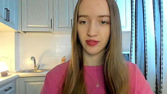 leslie my lovee online show from 12/14/25, 08:20