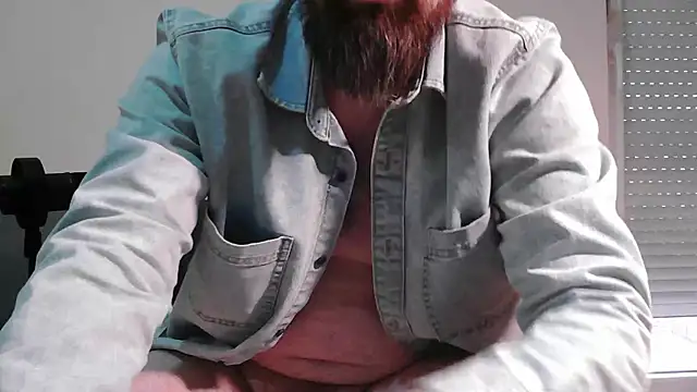 Snapshot of DickStaza chatting on 03/21/26, 01:26 DickStaza online show from 03/21/26, 01:26