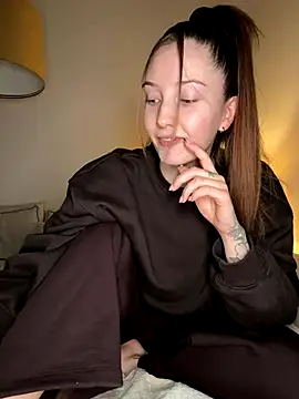 Sugarlina online show from 12/16/25, 11:10