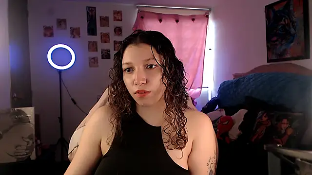 Snapshot of AllyDonfort chatting on 04/15/26, 09:04 AllyDonfort online show from 04/15/26, 09:04
