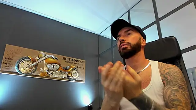 AronGrant online show from 11/11/25, 10:37