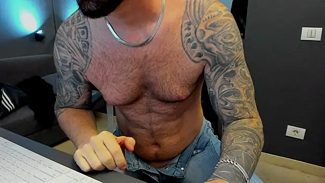 AronGrant online show from 11/27/25, 10:17