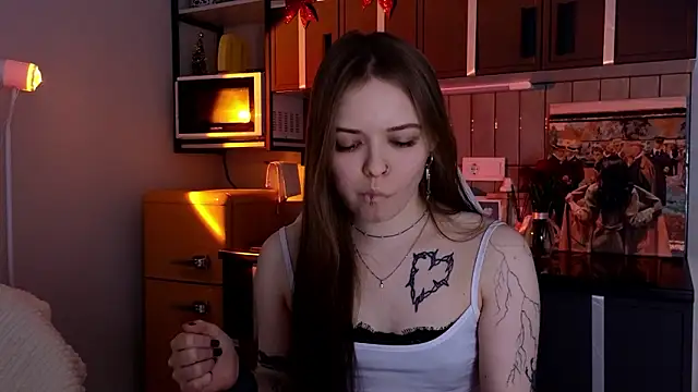 doll lol  online show from 02/17/26, 02:57