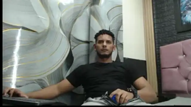 Chris Dick23 online show from 11/05/25, 06:57