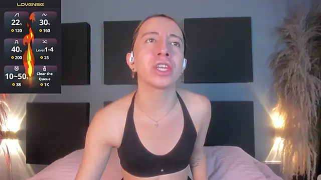 Miiaa doll online show from 01/31/25, 12:07