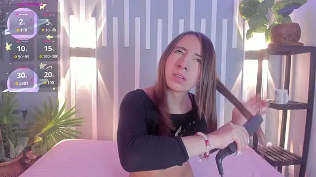 Miiaa doll online show from 03/05/25, 12:44