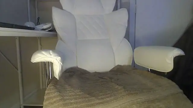 Tecsavy online show from 04/08/26, 03:50