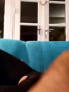 Snapshot of terisdfg chatting on 10/20/25, 05:35 terisdfg online show from 10/20/25, 05:35