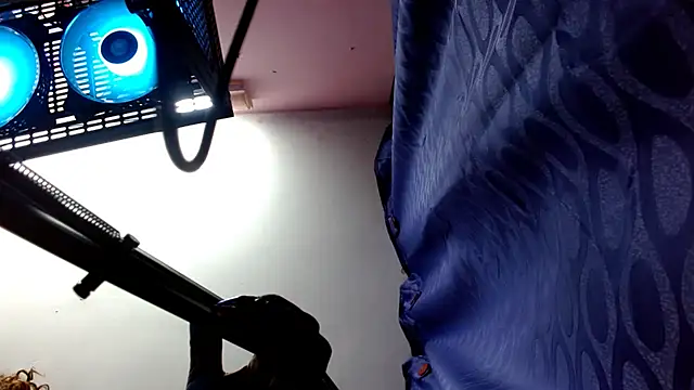 Snapshot of 420viol3ta_ chatting on 03/05/25, 11:05 420viol3ta online show from 03/05/25, 11:05