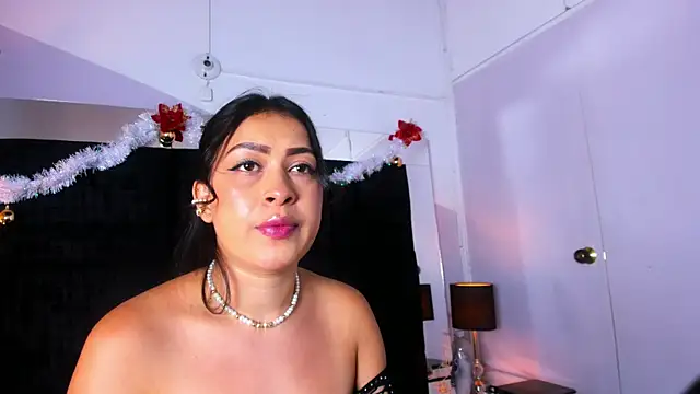 Miaa Garcia online show from 12/13/24, 12:42