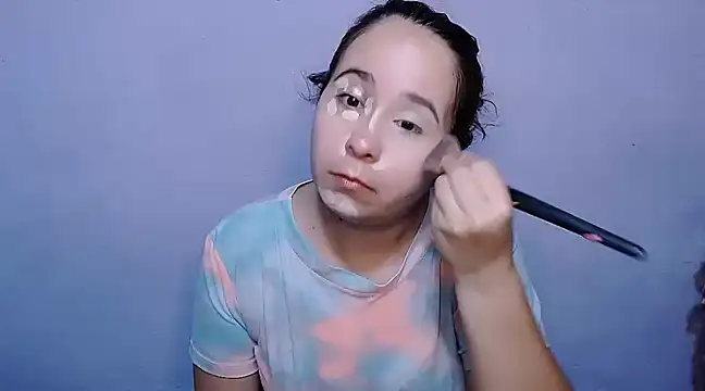 Snapshot of SubLayla01 chatting on 12/12/24, 05:48 SubLayla01 online show from 12/12/24, 05:48