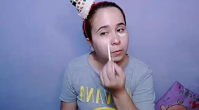 Snapshot of SubLayla01 chatting on 01/04/25, 05:58 SubLayla01 online show from 01/04/25, 05:58