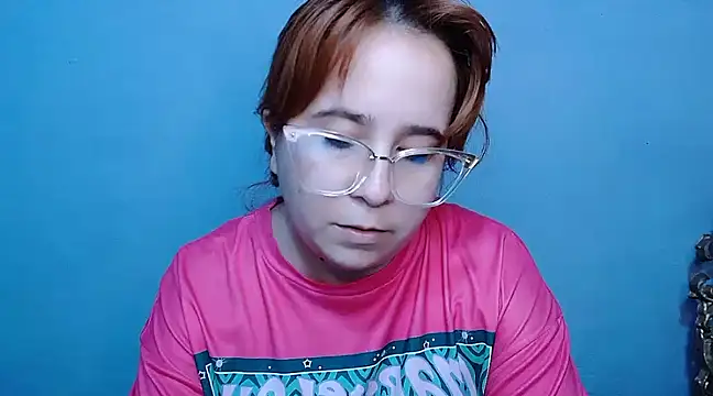 Snapshot of SubLayla01 chatting on 02/28/25, 05:59 SubLayla01 online show from 02/28/25, 05:59