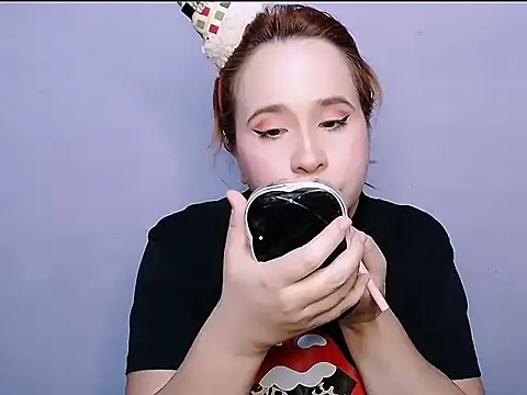 Snapshot of SubLayla01 chatting on 09/09/25, 05:34 SubLayla01 online show from 09/09/25, 05:34