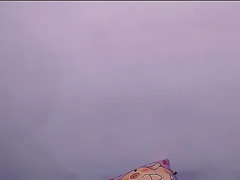 Snapshot of SubLayla01 chatting on 10/20/25, 05:13 SubLayla01 online show from 10/20/25, 05:13